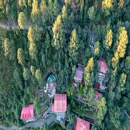 The Canadian Woods Resort Nainital Exteriör bild