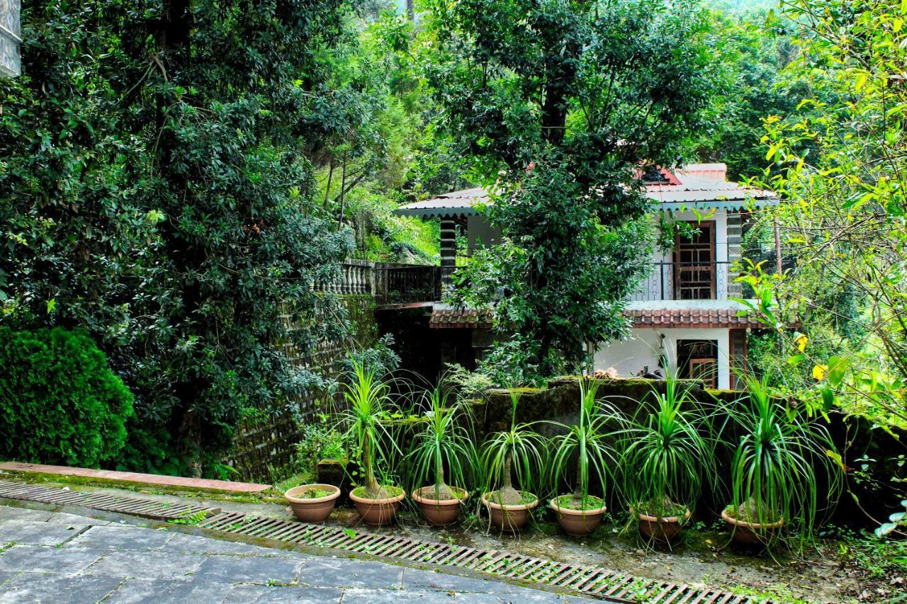 The Canadian Woods Resort Nainital Exteriör bild