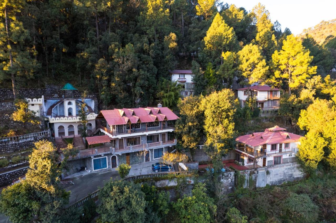 The Canadian Woods Resort Nainital Exteriör bild