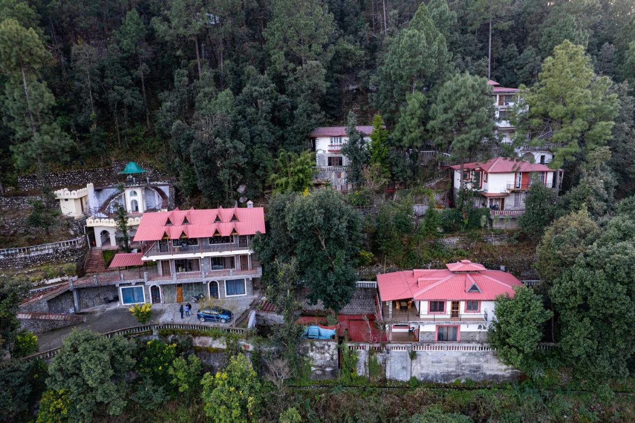 The Canadian Woods Resort Nainital Exteriör bild