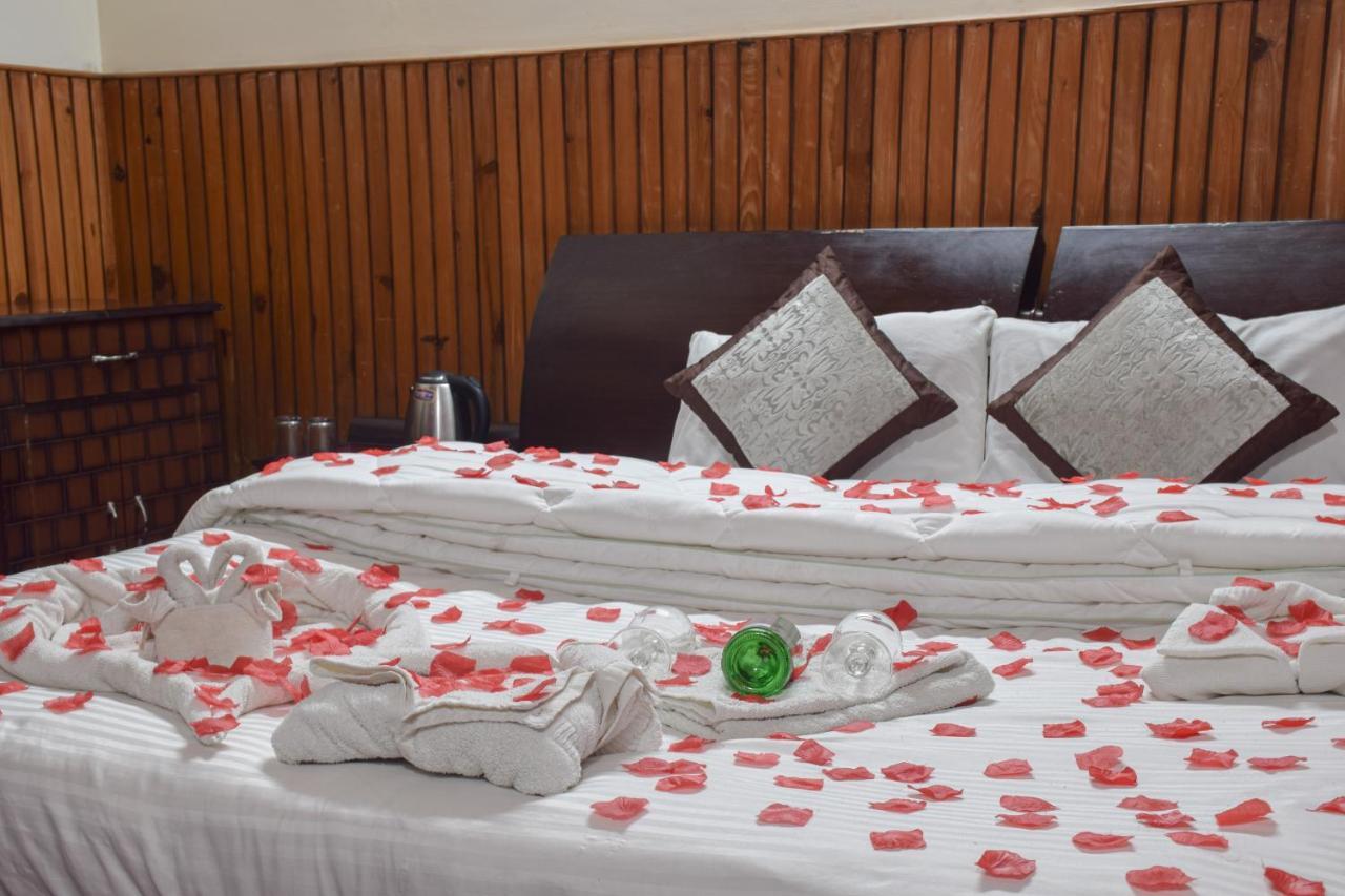 The Canadian Woods Resort Nainital Exteriör bild