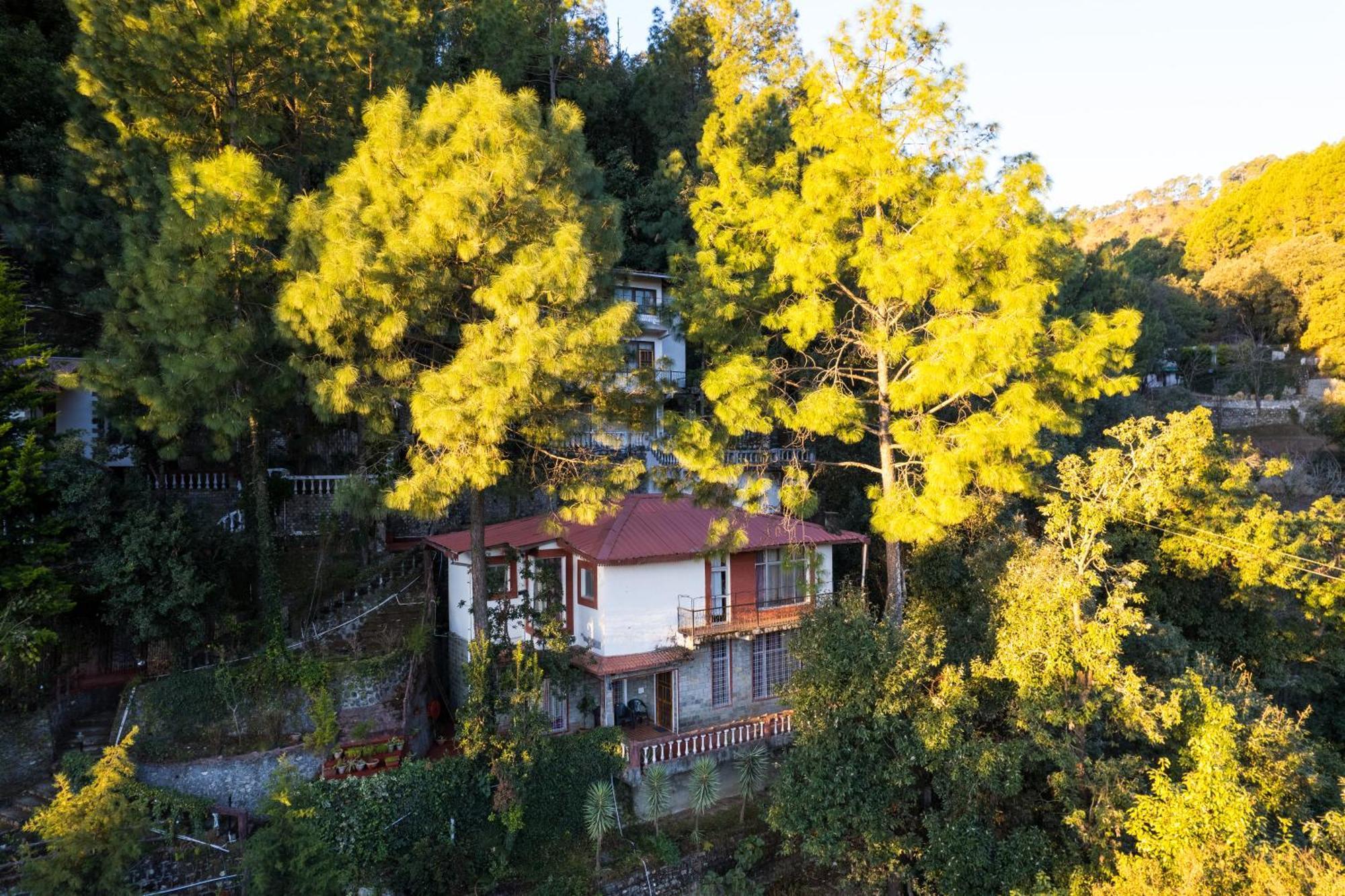 The Canadian Woods Resort Nainital Exteriör bild